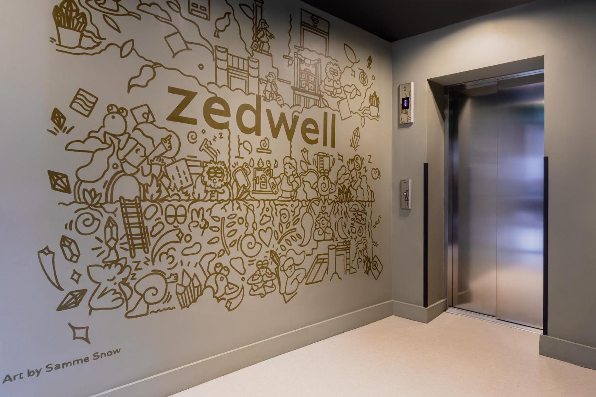 Zedwell Underground Hotel Tottenham Court Rd 런던 외부 사진